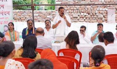 दुर्ग लोकसभा के बुजुर्ग एवं महिलाओ का आर्शीवाद के साथ साथ युवा साथियों की ताकत है हमारे साथ- राजेन्द्र साहू