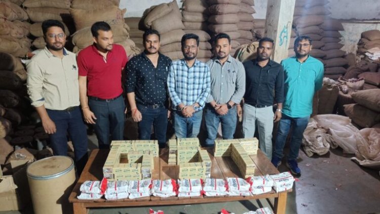 दुर्ग में GST की बड़ी कार्यवाही : अवैध गुटखा फैक्ट्री में विभाग का छापा, बड़ी मात्रा में गुटखा बनाने का कच्चा सामान और मिक्सर मशीन बरामद, 8 करोड़ रुपए कराए जमा