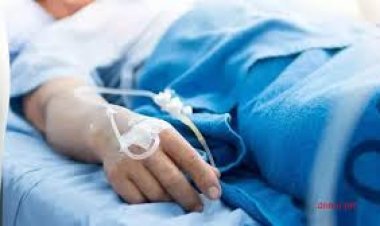 शहर के निजी अस्पताल में भर्ती बैकुंठपुर की रेप पीड़िता से रविवार को स्वास्थ्य मंत्री श्याम बिहारी जायसवाल ने मुलाकात कर स्वास्थ्य की जानकारी ली