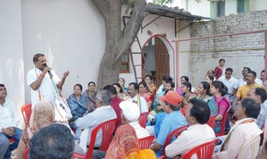 कांग्रेस प्रत्याशी राजेंद्र साहू ने रिसाली, थानखम्हरिया में किया मोदी सरकार पर बोला हमला : भाजपा ने हर वर्ग के साथ वादाखिलाफी की : जुमलेबाजों को हराएगी देश की जनता