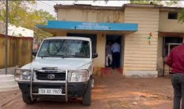 खैरागढ़ जिले में एसीबी की टीम ने गुरुवार को बड़ी कार्रवाई की