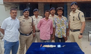 चाकू के नोक पर ट्रक चालक से मोबाईल व नगदी लूट करने वाले 02 आरोपी गिरफ्तार