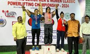 राष्ट्रीय क्लासिक पॉवर लिफ़्टिंग प्रतियोगिता में नमी राय पारिख ने 57 किलो वर्ग में व धनंजय यादव ने 59 किलो पुरुष वर्ग में स्वर्ण पदक जीता