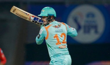 लखनऊ की पारी शुरू दिल्ली कैपिटल्स के खिलाफ