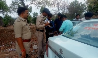 आगामी लोकसभा चुनाव 2024 के मद्देनजर जिले में सुरक्षा व्यवस्था एवं प्रभावी चेकिंग हेतु कोरिया पुलिस द्वारा चेक पोस्ट की व्यवस्था