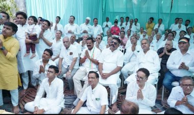 महावीर जयंती के कार्यक्रम में शामिल हुए राजेन्द्र साहू