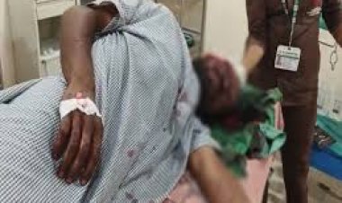 दुर्ग जिले के नेवई थाना क्षेत्र में बीए के छात्र पर कुछ लोगों ने मिलकर जानलेवा हमला कर दिया