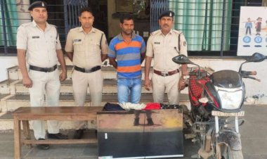 चोरी के का माल व नगदी सहित आरोपी गिरफ्तार