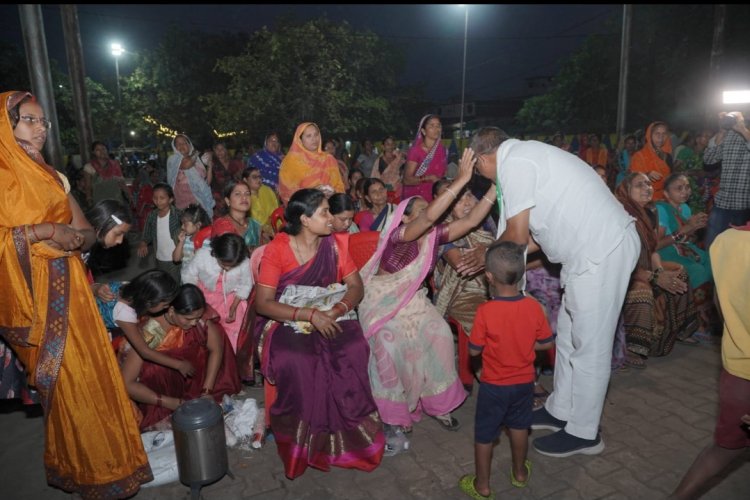 दुर्ग के जमीनी लोकसभा प्रत्याशी राजेन्द्र साहू का लगातार चल रहा है बैठक का दौरा, महिलाओ से देश चलता है-राजेन्द्र साहू