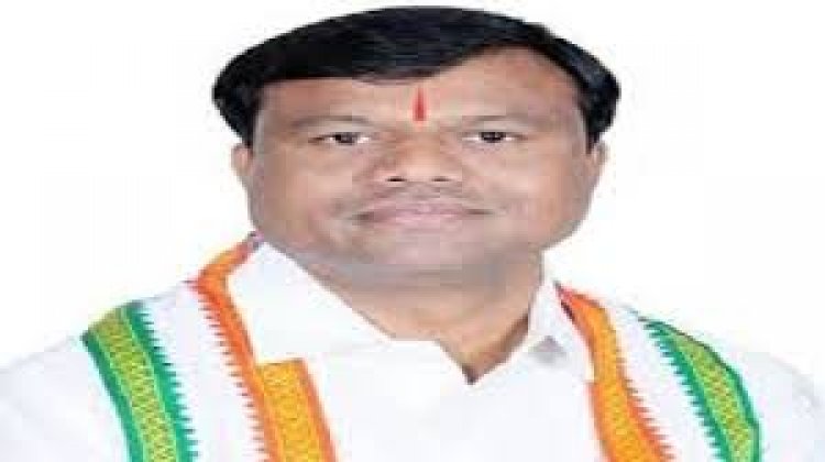 प्रधानमंत्री नरेन्द्र मोदी के बस्तर प्रवास के पहले प्रदेश कांग्रेस अध्यक्ष दीपक बैज ने भाजपा और केंद्र सरकार को कटघरे में खड़ा किया