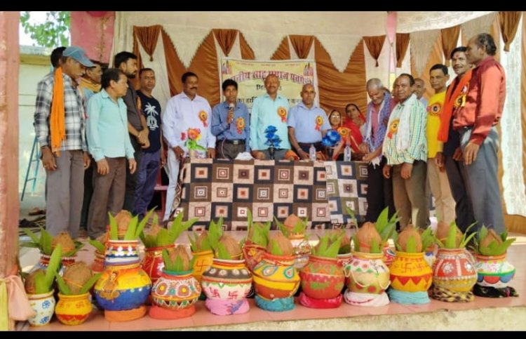 ग्राम पचपेड़ी मे कर्मा जयन्ती मनाई गई, महिलाओं ने निकाली कलश यात्रा