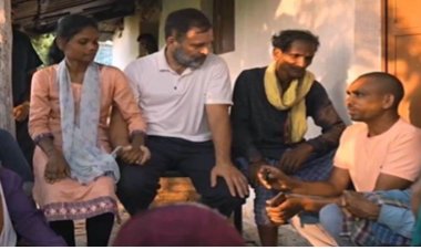 कांग्रेस नेता राहुल गांधी पहुंचे किसान के घर