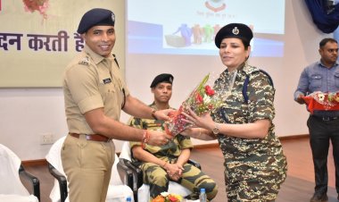 लोकसभा चुनाव के लिए अर्धसैनिक बलों का हुआ आगमन, एसपी जितेन्द्र शुक्ला ने किया स्वागत