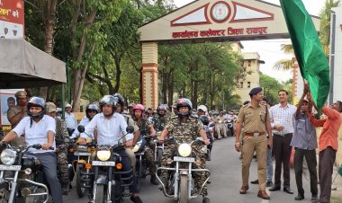 कलेक्टर-एसएसपी निकले सुरक्षा बलों के साथ स्वीप बाइक रैली में