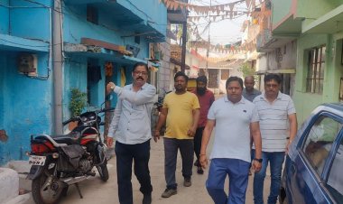 आयुक्त ने पानी का प्रेशर जांचा,नही मिली समस्या,अधिकारियों को  पानी सप्लाई के समय अपने प्रभारित वार्ड में निरीक्षण करने निर्देश