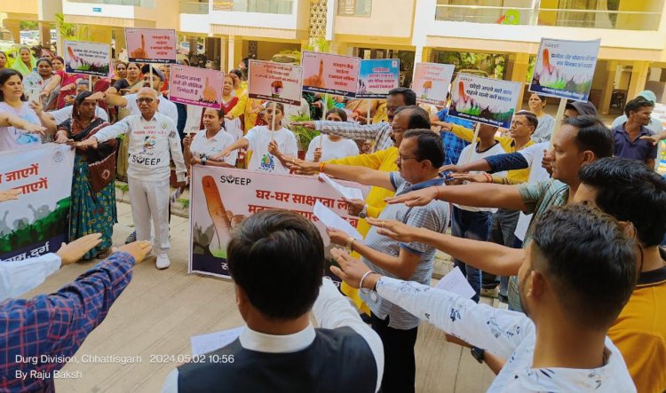 अमर हाइट्स कालोनी में शत प्रतिशत मतदान के लिए नगर निगम ने चलाया जागरूकता अभियान -कालोनी रहवासियों ने कहा हम तो मतदान करेंगें,आप भी अवश्य मतदान करें