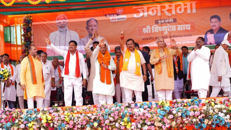 नवागढ़ क्षेत्र के गांव गांव में भाजपा प्रत्याशी विजय बघेल को जनता का मिल रहा भारी जन समर्थन, सीएम के जन सभा के बाद 18 गांव में मंत्री के साथ किये चुनाव प्रचार