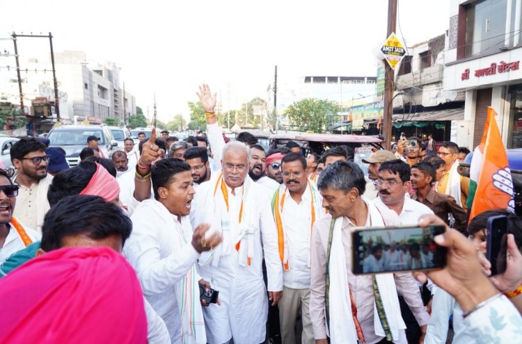 जनता अपने भाई अपने बेटे राजेन्द्र साहू को विजय दिलाने के लिए एक मत हो चुकी है- भूपेश बघेल ,राजेन्द्र साहू सबके प्रिय सुख दुख के साथी है- ताम्रध्वज साहू