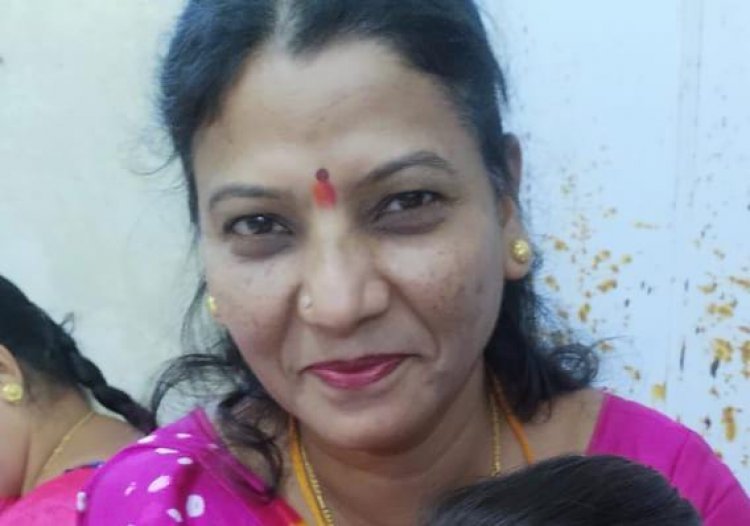 निगम परिसर में शोक सभा निगम कर्मचारी कल्पना मनहरे की आत्मा की शांति के लिए दो मिनट मौन धारण कर दी गई श्रद्धांजलि