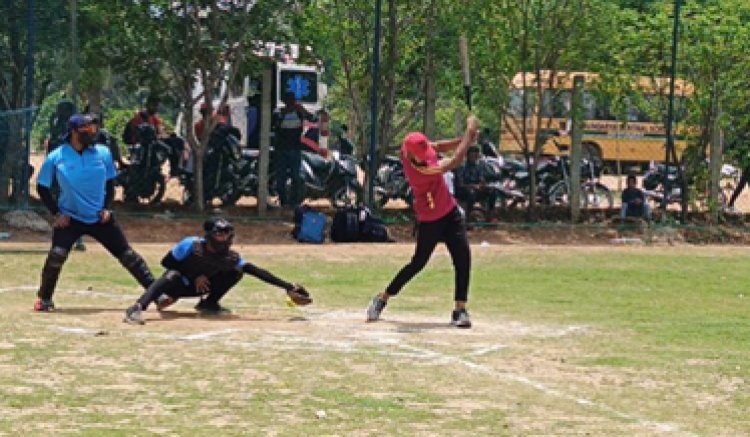 बिलासपुर अटल यूनिवर्सिटी की टीम ने जीत से खोला खाता