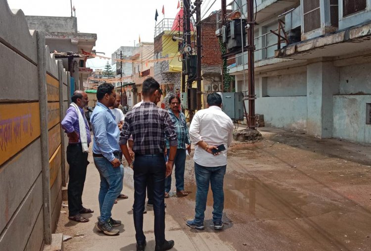 नोटिस का असर नहीं,निगम ने की कार्रवाही, सुमीत बाजार के संचालक को सड़क पर बेवजह पानी बहाना पड़ा महँगा,भरना पड़ा नगर निगम को 2 हज़ार का जुर्माना