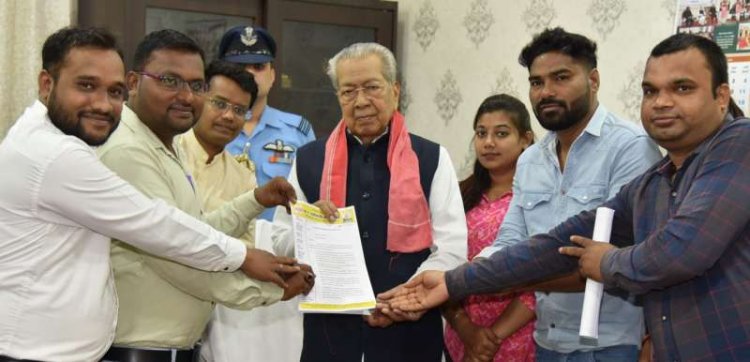 राज्यपाल विश्वभूषण हरिचंदन से छत्तीसगढ़ी भाषा छात्र विकास समिति के सदस्यों ने की मुलाकात