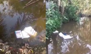 एजेंटों को बूथ मे बैठने नहीं  देने के विवाद पर , महिलाओं ने एकजुट होकर ईवीएम को पानी में फेंक दिया