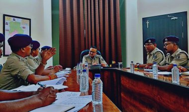 पुलिस महानिरीक्षक दुर्ग रेंज  राम गोपाल गर्ग ने रेलवे सुरक्षा बल के अधिकारियों के साथ की बैठक 