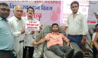 "दान के उत्सव के 20 वर्ष  रक्तदाताओं का धन्यवाद"