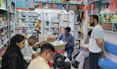 रायपुर सहित कई जिलों में मेडिकल स्टोर पर सोमवार को फूड एंड ड्रग डिपार्टमेंट की टीम ने छापा मारा