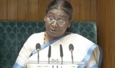 18वीं लोकसभा के पहले संसद सत्र के चौथे दिन राष्ट्रपति द्रौपदी मुर्मू का अभिभाषण हुआ