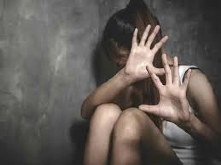 छत्तीसगढ़ के बिलासपुर जिले में दुर्ग की एक छात्रा से दोस्ती कर पंडिरया के युवक ने रेप किया