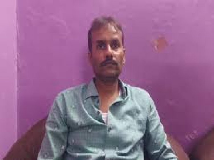 छत्तीसगढ़ के कोंडागांव जिले में सराफा व्यापारी से करीब 40 लाख रुपए के जेवरात की लूट हो गई
