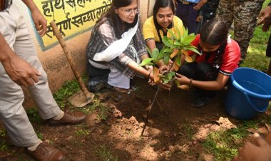पानी का बचाव हमारे और आने वाली पीढ़ियों के लिए अत्यंत महत्वपूर्ण - कलेक्टर सुश्री चौधरी