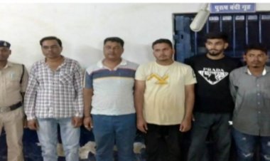 दुर्ग शिवनाथ नदी पम्प हाउस मोहलाई में दबिश देकर जुआ खेलते 05आरोपियों को पुलिस ने किया गिरफ्तार