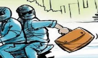 10 रुपए का झांसा देकर राइस मिल के मुंशी से डेढ़ लाख रुपए की लूट