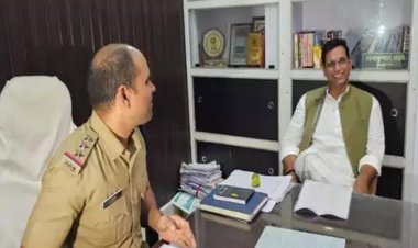 भिलाई नगर विधायक देवेंद्र सोमवार को MMS कांड के मामले में अपना बयान दर्ज कराने भिलाई नगर थाने पहुंचे