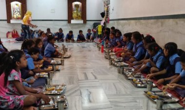 कन्या भोज महाआरती 56 भोग के साथ मनाया गया आषाढ़ का गुप्त नवरात्र पर्व