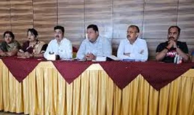 भिलाई नगर निगम के नेता प्रतिपक्ष सहित 9 भाजपा पार्षदों के खिलाफ एक साल से लटकी बर्खास्तगी की कार्रवाई में दुर्ग संभागायुक्त की कोर्ट ने अपना फैसला सुनाया