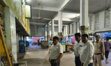 आयुक्त विकास कार्यो की प्रगति देखने नया बस स्टैंड का किया औचक निरीक्षण,नाली निर्माण के कार्य को यथाशीघ्र पूर्ण करने के निर्देश