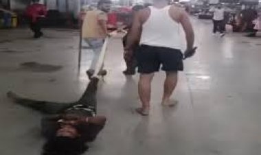 छत्तीसगढ़ की राजधानी रायपुर में एक युवक को भूख मिटाने के लिए प्लेटफॉर्म के स्टॉल से बिस्किट चोरी करना पड़ा महंगा