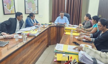 पुलिस महानिरीक्षक दुर्ग रेंज द्वारा दोषमुक्ति के संबंध में समीक्षा बैठक आयोजित की गई