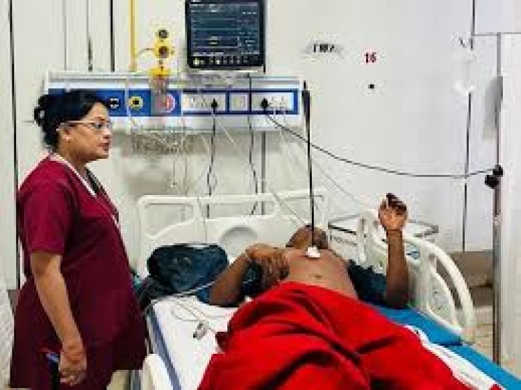 छत्तीसगढ़ के बलरामपुर जिले के बलंगी चौकी क्षेत्र में पिता के तीर के हमले से घायल युवक ने 11 दिनों के इलाज के बाद दम तोड़ दिया