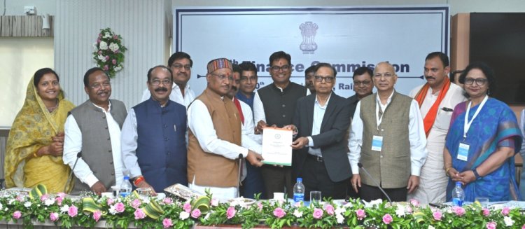 मुख्यमंत्री विष्णु देव साय ने केन्द्रीय वित्त आयोग से मांगा छत्तीसगढ़ के लिए विशेष अनुदान