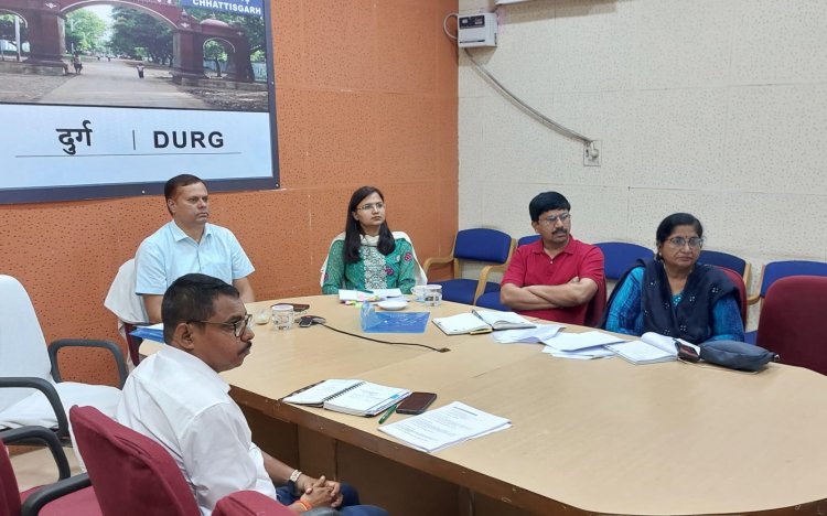 मुख्य सचिव अमिताभ जैन ने छत्तीसगढ़ विजन 2047 के संबंध में संभागायुक्तों और कलेक्टरों की ली बैठक