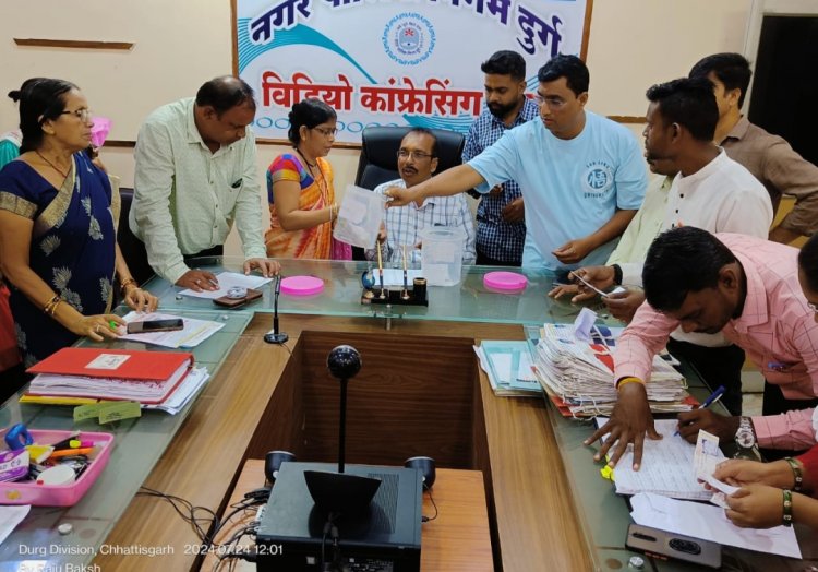 प्रधानमंत्री आवास के लिए हितग्राहियों ने खुद निकाली लॉटरी,32 हितग्राहियों को मिला का आवास