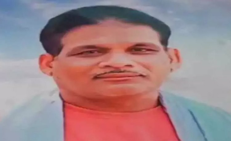छत्तीसगढ़ के बिलासपुर में एक अधेड़ की मौत के 15 दिन बाद गुरुवार को उसका शव कब्र खोदकर निकला गया