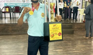 दुर्ग जिले के पंकज यादव ने महाराष्ट्र के पुणे शहर में आयोजित राष्ट्रीय योग प्रतियोगिता में जीता स्वर्ण पदक