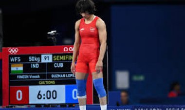 विनेश फोगाट फाइनल से डिसक्वालीफाई