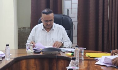 पुलिस महानिरीक्षक दुर्ग रेंज द्वारा बजट के वित्तीय प्रबंधन की समीक्षा बैठक संपन्न,कर्मचारियों के मेडिकल एवम यात्रा भत्ता बिल अनावश्यक रूप से लंबित नही रखने दिए निर्देश